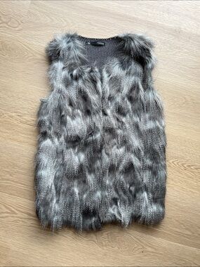 Maurices Faux Fur Vest in Gray and Black